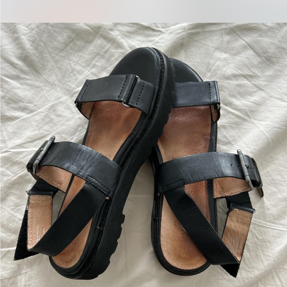 Madewell women’s the Candy Lugsole Buckle Sandal size 9 - Picture 2 of 3